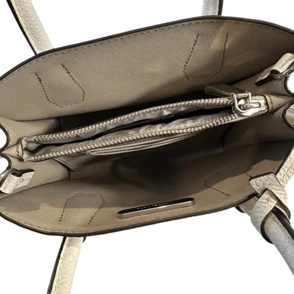 Michael Kors Mercer Medium Pebbled Leather Crossbody Bag in‎ Ivory - Picture 5 of 12